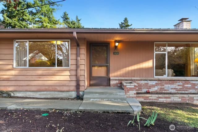 Property photo for 11838 18th Avenue Sw, Burien photo 3