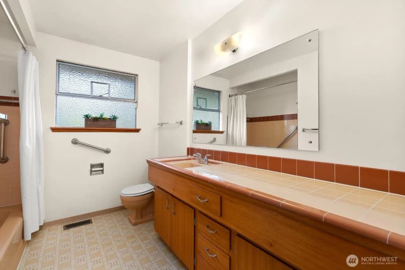 Property photo for 11838 18th Avenue Sw, Burien photo 17