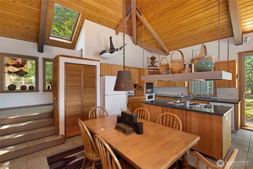 Property photo for 30 Smugglers Rowe, Henry Island photo 23