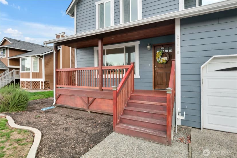 Property photo for 20416 104th Avenue Se, Kent photo 2