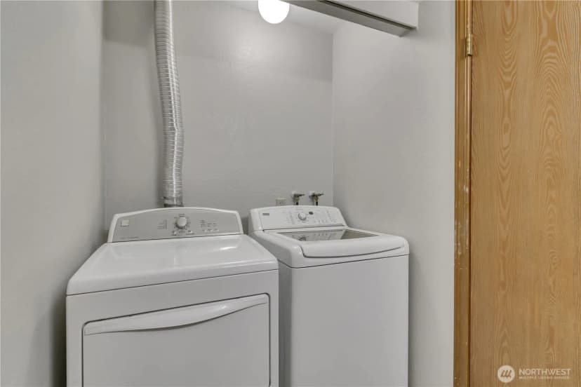 Property photo for 20416 104th Avenue Se, Kent photo 22