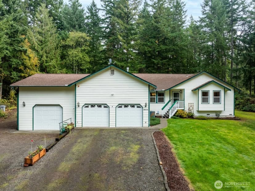 Property photo for 8010 Chagnon Pl Nw, Silverdale