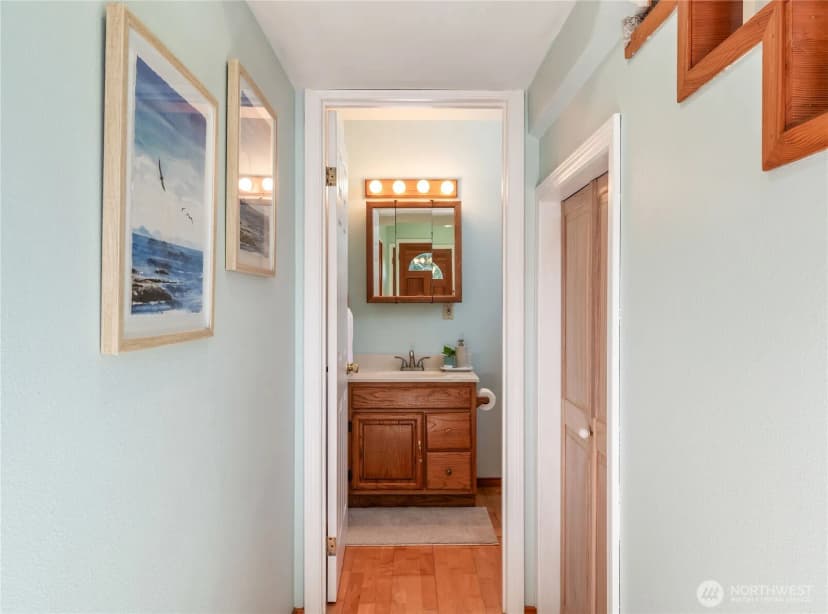 Property photo for 1011 Thomas Street, Port Townsend photo 6