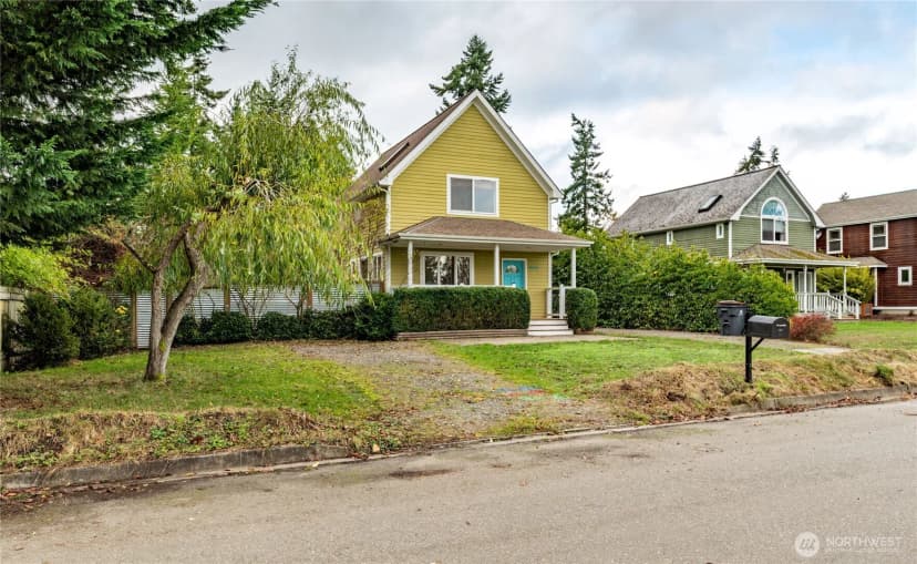 Property photo for 1011 Thomas Street, Port Townsend photo 3