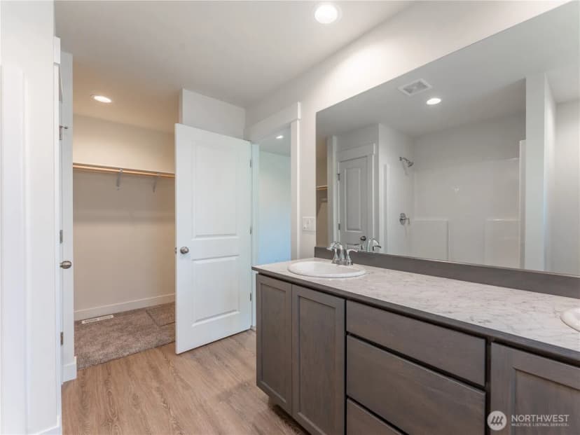 Property photo for 2340 2nd Street Se, East Wenatchee photo 18