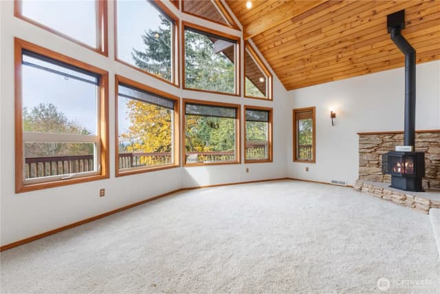 Property photo for 66 Cedar Ridge Lane, Oakville photo 4