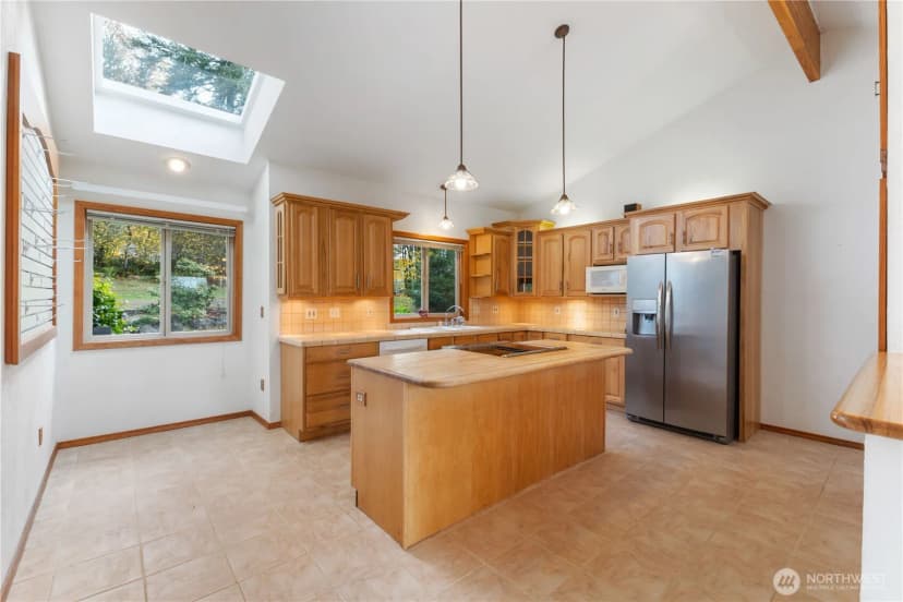 Property photo for 66 Cedar Ridge Lane, Oakville photo 9