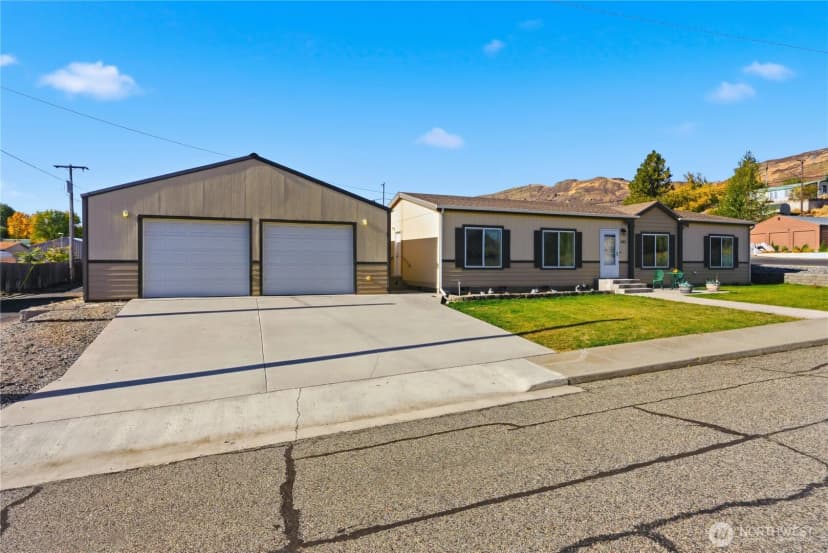 Property photo for 465 Division Street, Grand Coulee photo 24