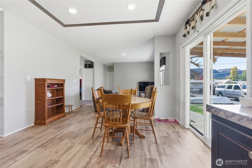 Property photo for 465 Division Street, Grand Coulee photo 17