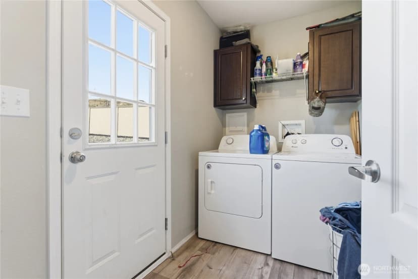 Property photo for 465 Division Street, Grand Coulee photo 16
