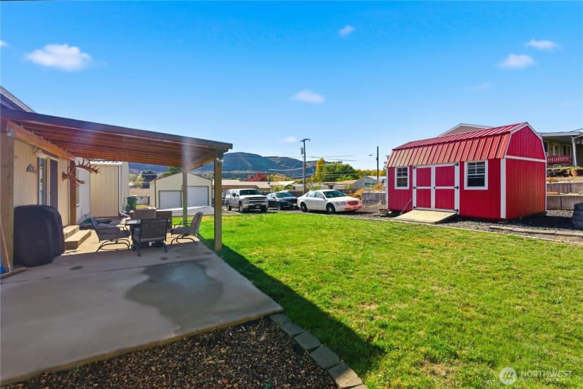 Property photo for 465 Division Street, Grand Coulee photo 32