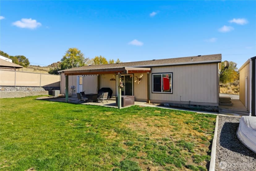 Property photo for 465 Division Street, Grand Coulee photo 29