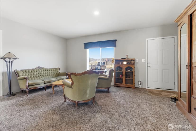 Property photo for 465 Division Street, Grand Coulee photo 6
