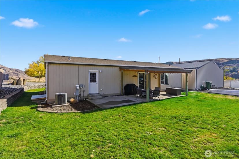 Property photo for 465 Division Street, Grand Coulee photo 27
