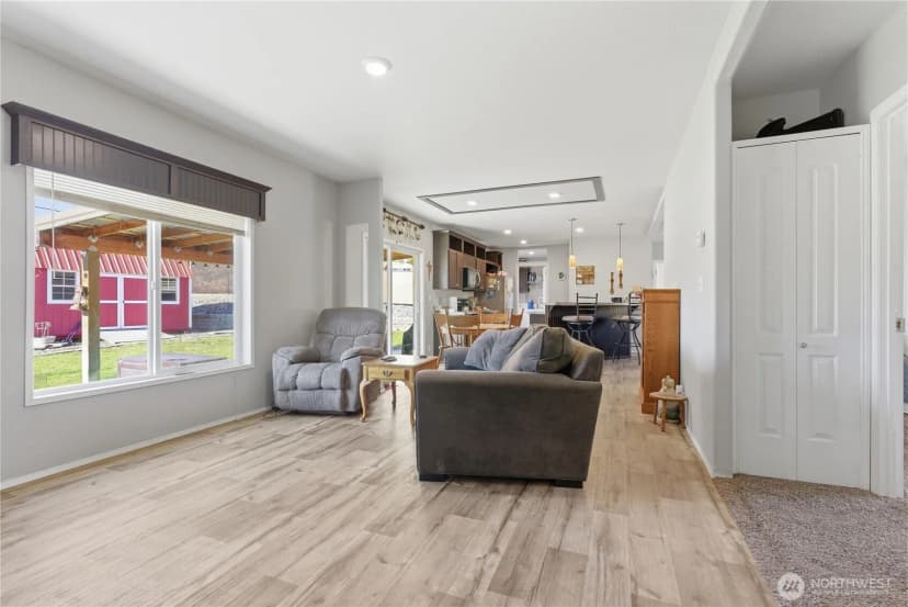 Property photo for 465 Division Street, Grand Coulee photo 18