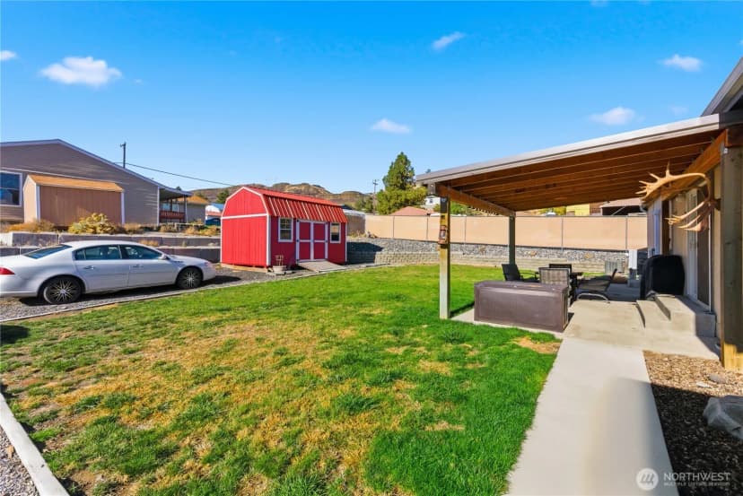 Property photo for 465 Division Street, Grand Coulee photo 28