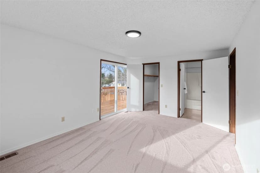 Property photo for 807 Wayne Drive, Centralia photo 23