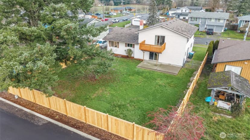 Property photo for 807 Wayne Drive, Centralia photo 31