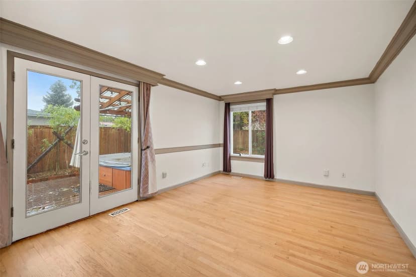 Property photo for 32446 Morgan Drive, Black Diamond photo 8