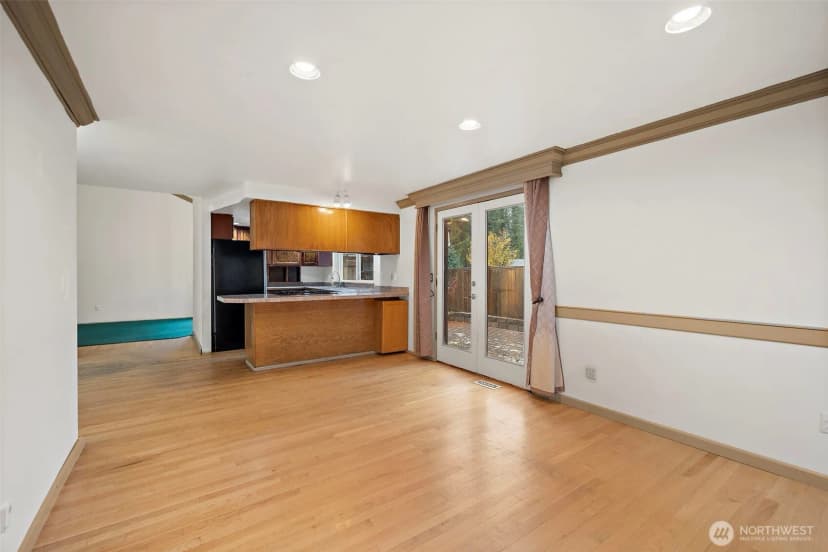 Property photo for 32446 Morgan Drive, Black Diamond photo 10