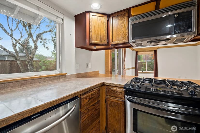 Property photo for 32446 Morgan Drive, Black Diamond photo 13