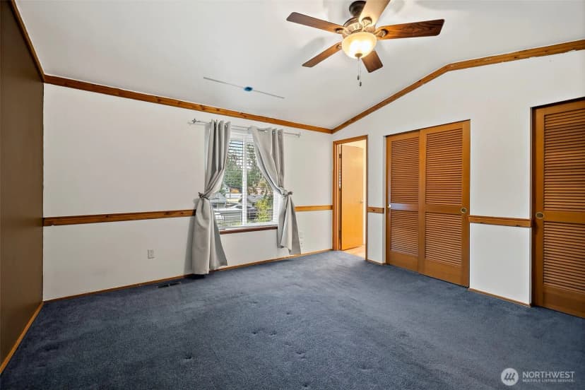 Property photo for 32446 Morgan Drive, Black Diamond photo 16