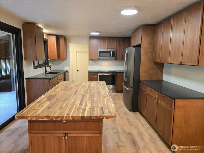Property photo for 639 Lower Elwha Road, Port Angeles photo 13