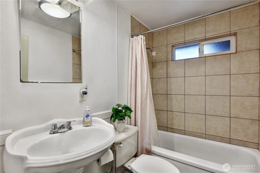 Property photo for 3906 S Morgan Street, Seattle photo 9