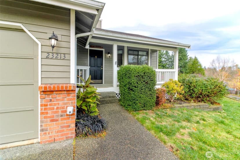 Property photo for 23213 112th Place Se, Kent photo 2
