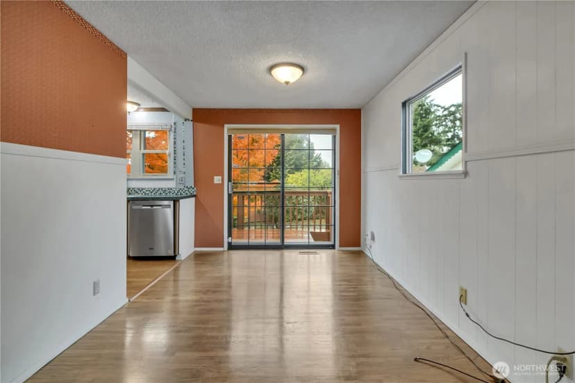 Property photo for 19227 8th Avenue S, Des Moines photo 10