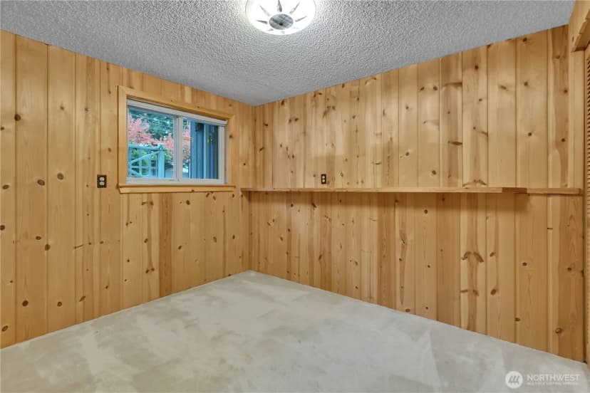 Property photo for 19227 8th Avenue S, Des Moines photo 25