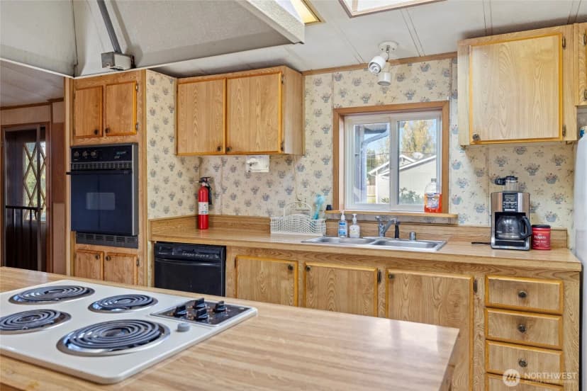 Property photo for 1008 Warner Street, Sedro Woolley photo 21
