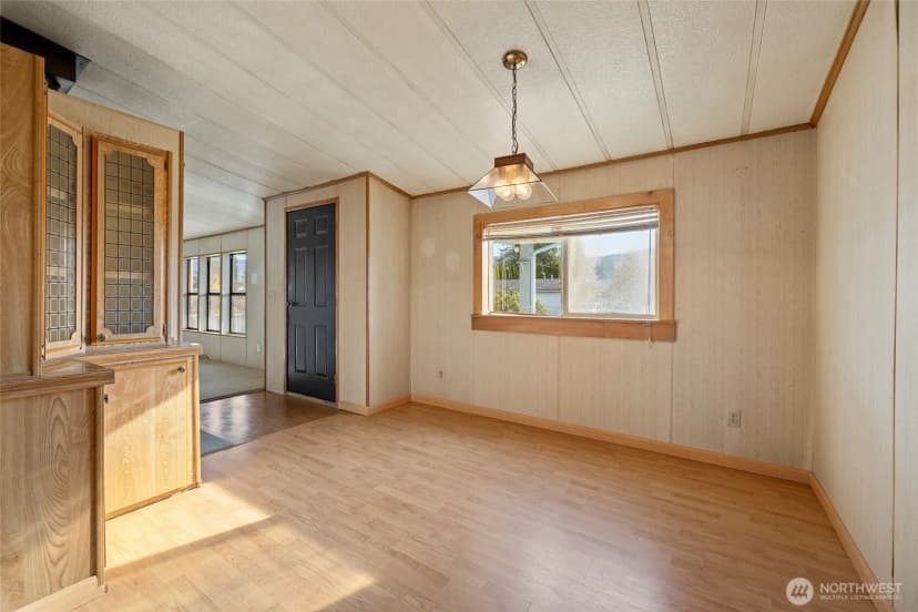 Property photo for 1008 Warner Street, Sedro Woolley photo 10