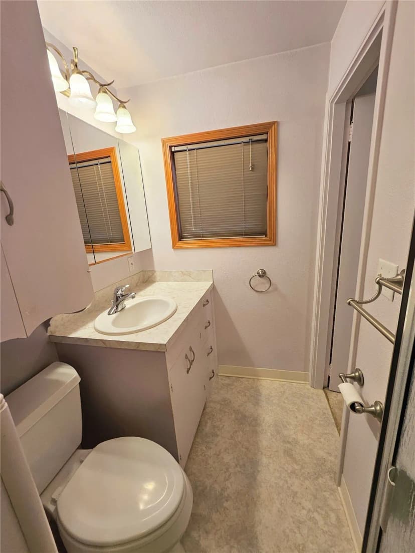 Property photo for 319 Oak Street, Omak photo 24