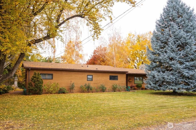 Property photo for 319 Oak Street, Omak photo 2