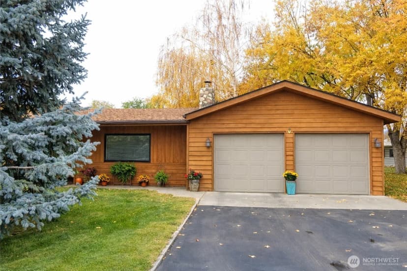 Property photo for 319 Oak Street, Omak photo 37