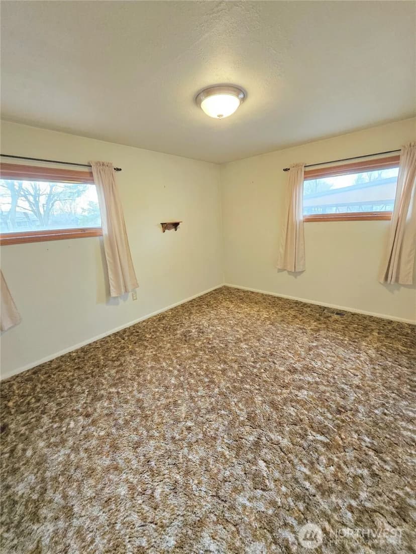 Property photo for 319 Oak Street, Omak photo 25