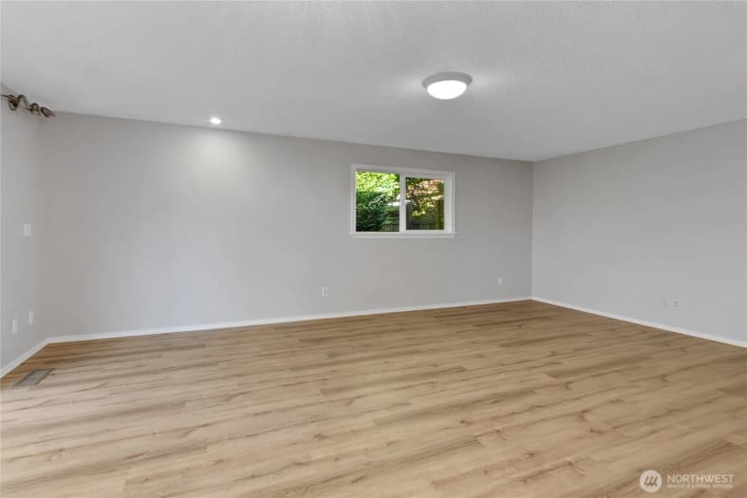 Property photo for 5002 66th Avenue W, University Place photo 15