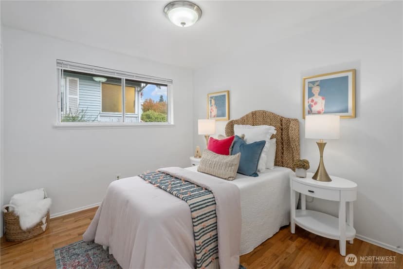 Property photo for 5561 16th Avenue S, Seattle photo 9