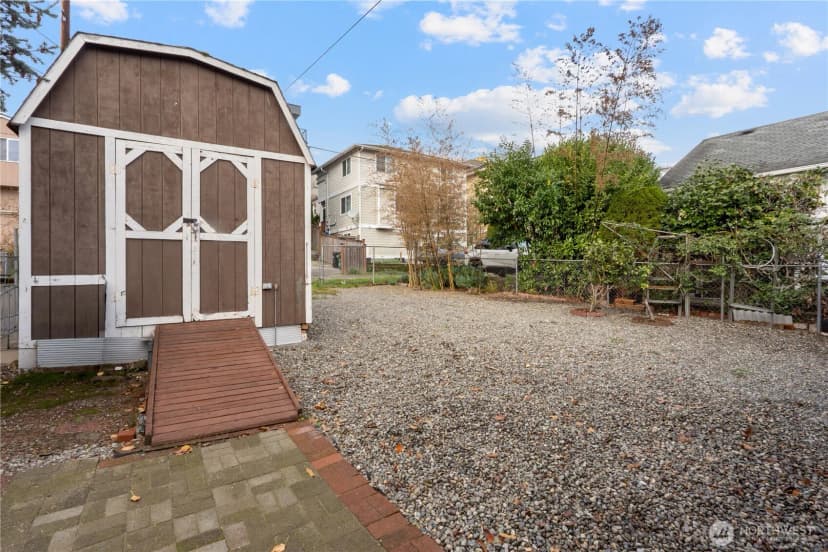 Property photo for 5561 16th Avenue S, Seattle photo 18