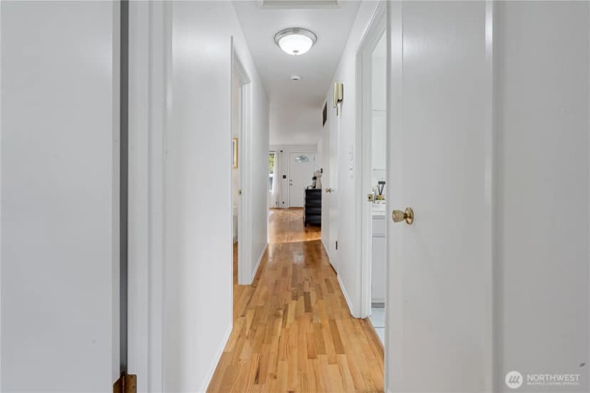 Property photo for 5561 16th Avenue S, Seattle photo 13