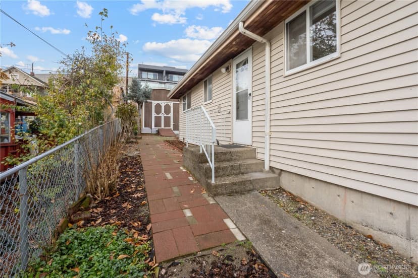 Property photo for 5561 16th Avenue S, Seattle photo 16