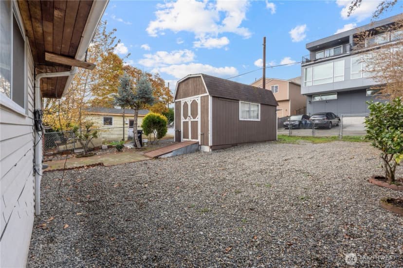 Property photo for 5561 16th Avenue S, Seattle photo 20