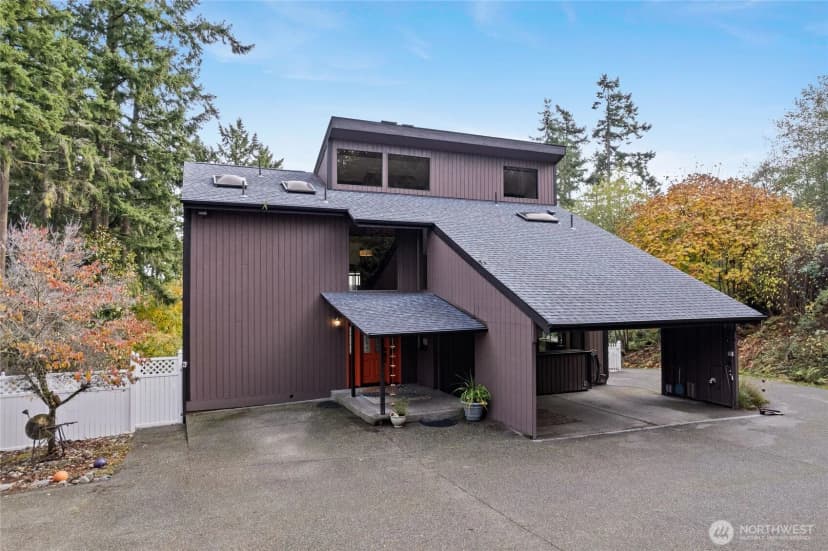 Property photo for 1048 12th Avenue, Fox Island photo 2