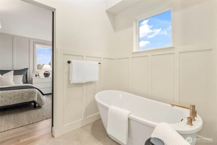 Property photo for 3222 W Bertona Street, Seattle photo 23