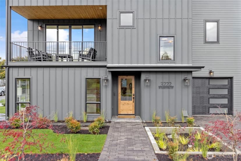 Property photo for 3222 W Bertona Street, Seattle photo 4