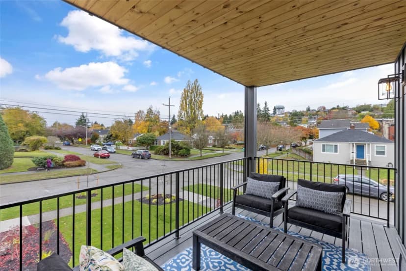 Property photo for 3222 W Bertona Street, Seattle photo 15