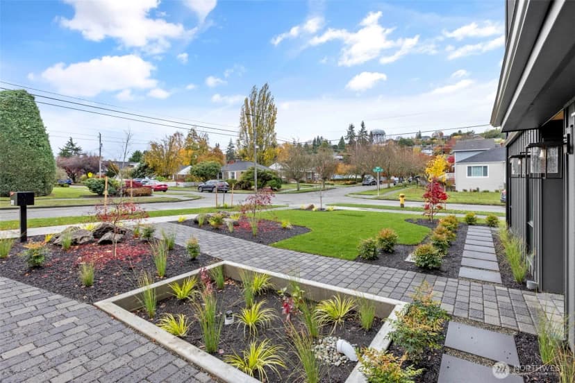 Property photo for 3222 W Bertona Street, Seattle photo 38