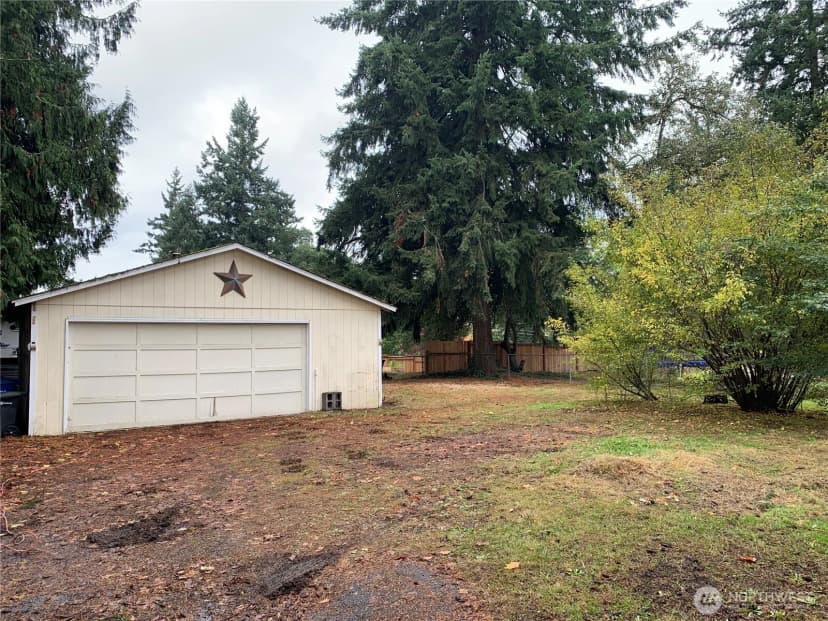 Property photo for 12811 128th Avenue S, Burien photo 15