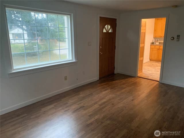 Property photo for 12811 128th Avenue S, Burien photo 4